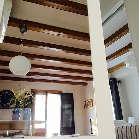 Apartments Barcelona Sagrada Bagian luar foto