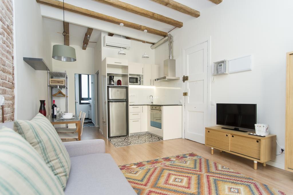 Apartments Barcelona Sagrada Ruang foto