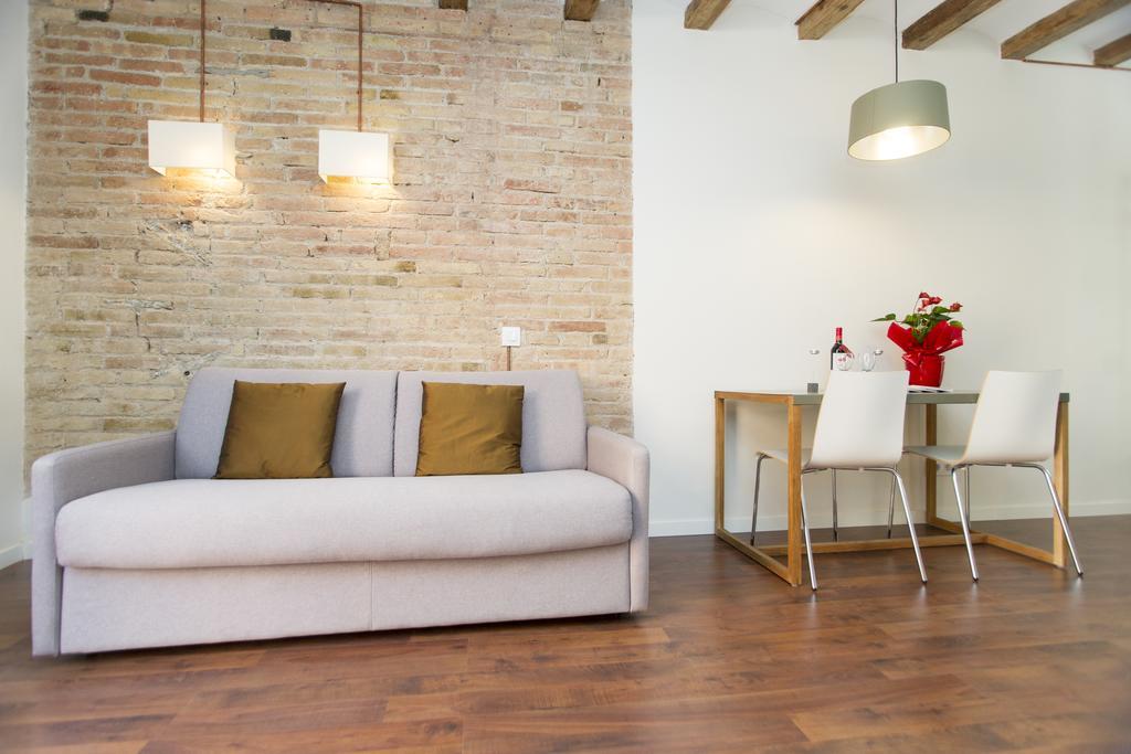 Apartments Barcelona Sagrada Ruang foto