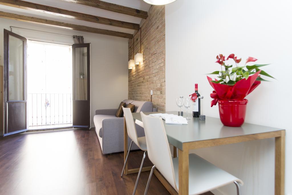 Apartments Barcelona Sagrada Ruang foto