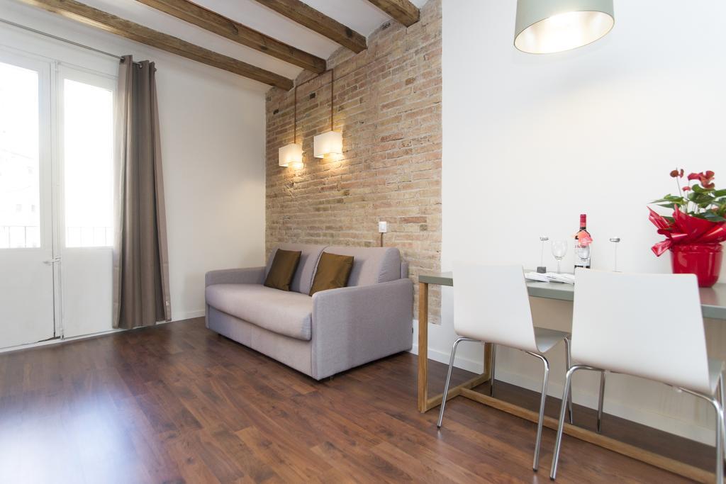 Apartments Barcelona Sagrada Ruang foto