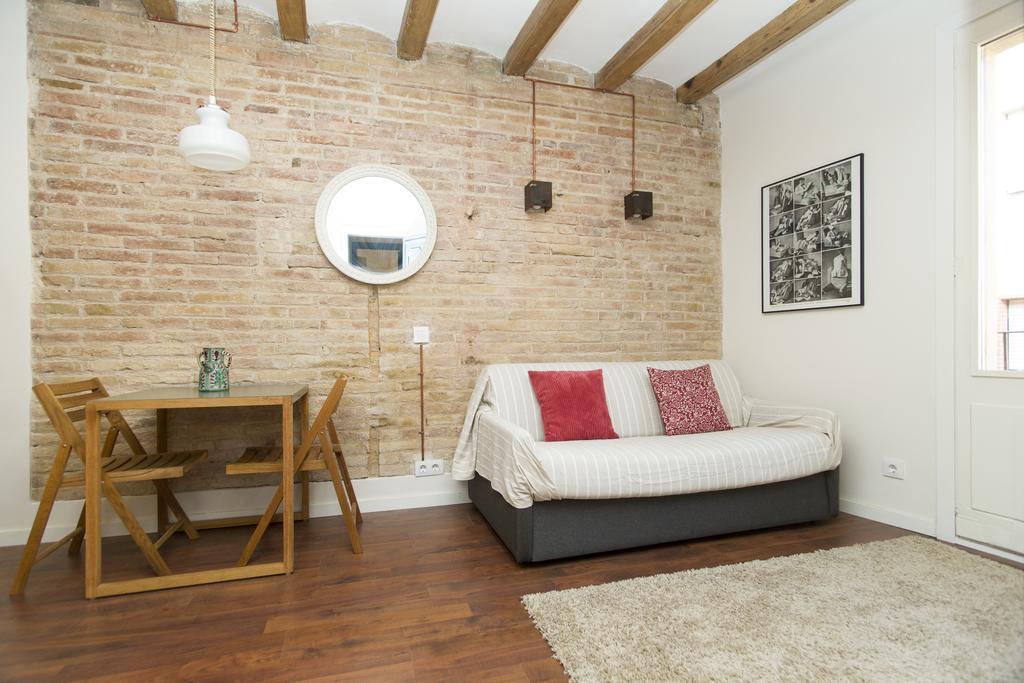 Apartments Barcelona Sagrada Ruang foto
