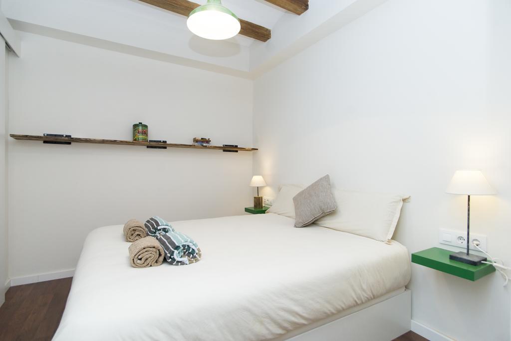 Apartments Barcelona Sagrada Ruang foto