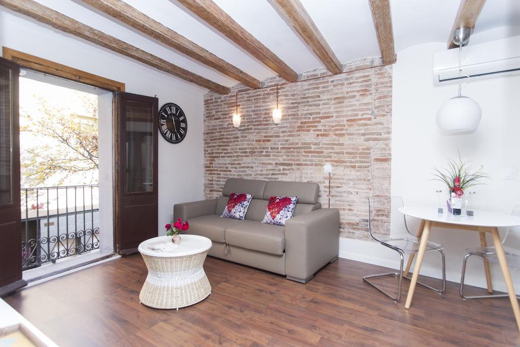 Apartments Barcelona Sagrada Ruang foto