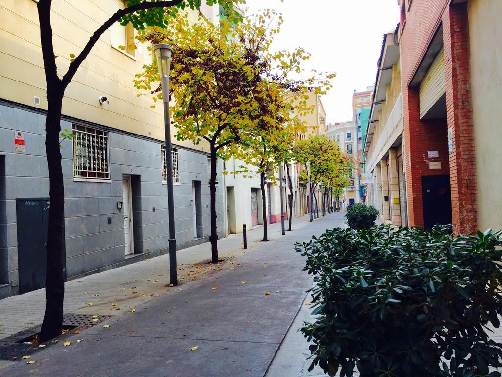 Apartments Barcelona Sagrada Bagian luar foto